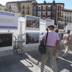 Exposición de Médicos sin Fronteras en la plaza de Portugalete de Valladolid
