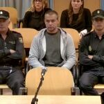 Imagen de la señal institucional de la Audiencia Provincial de Madrid en la que aparece Antonio Ortiz, el presunto pederasta de Ciudad Lineal, durante el juicio.