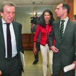 El vicepresidente, José Antonio de Santiago-Juárez, junto a José Manuel Herrero en Palencia.