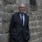 Eduardo Mendoza: «Miro series, pero tengo prohibido ver dos capítulos seguidos»