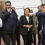 La consejera de Agricultura y Ganadería y portavoz de la Junta de Castilla y Lón, Milagros Marcos, visita en Camarzana de Tera (Zamora) las instalaciones de la empresa de licores Orujos Panizo