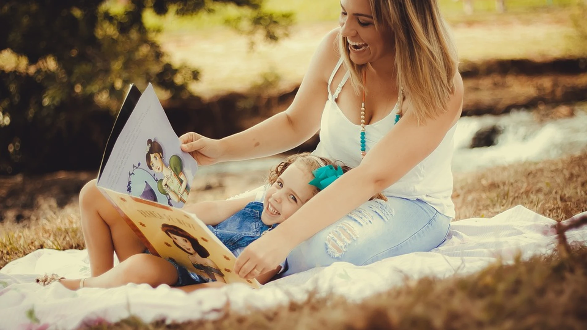 Por qué un libro es uno de los mejores regalos que le puedes hacer a un niño