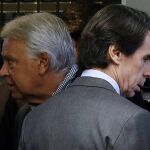 Felipe González y José María Aznar, representantes históricos de PSOE y PP