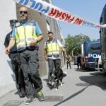 Casi 600 agentes de la UDEF participaron ayer en los registros y detenciones practicadas por todo el país / Efe