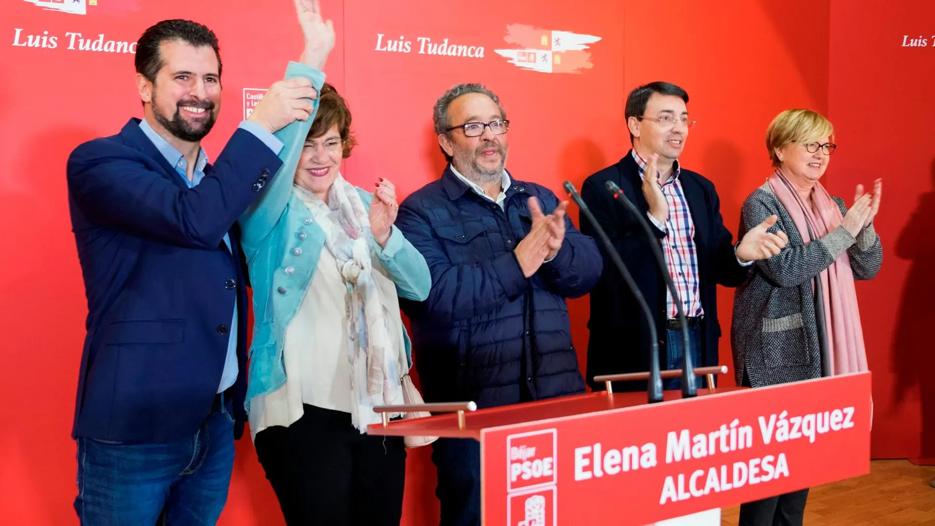 Tudanca arropa a Elena Martín, candidata ala Alcadía de Béjar por el PSOE, en presencia de Isaura leal y Fernando Pablos, entre otros