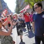 Manifestación abertzale. El dirigente de Bildu Arnaldo Otegi, ayer, en la marcha con motivo del comienzo de la Semana Grande de San Sebastián