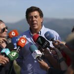 Imagen del pasado día 1 de septiembre de Juan Carlos Quer, el padre de Diana, mientras hacía declaraciones a los medios