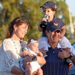 Nueva familia. En 2013, después de divorciarse de su primera esposa, Vargas, de 64 años, se casó con Beatriz Hernández, de 34, con la que tuvo dos hijos: Víctor Jr. y Guadalupe. En la imagen, la familia en Sotogrande