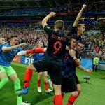 Los jugadores croatas celebran el tanto anotado por Mario Mandzukic en la prórroga ante Inglaterra / Efe