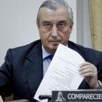 El presidente de Renfe, Julio Gómez-Pomar, durante su intervención hoy en la Comisión de Fomento del Congreso