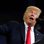 El presidente de EEUU, Donald Trump, en una imagen de archivo / Efe