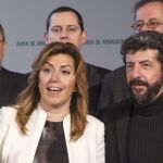 La presidenta de la Junta, Susana Díaz, junto al ex consejero de Cultura Luciano Alonso y representantes del sector audiovisual andaluz
