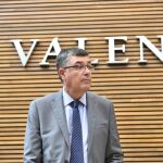 Les Corts, bajo la presidencia de Enric Morera, han sido condenadas a restituir las cotizaciones sociales a una «becaria»