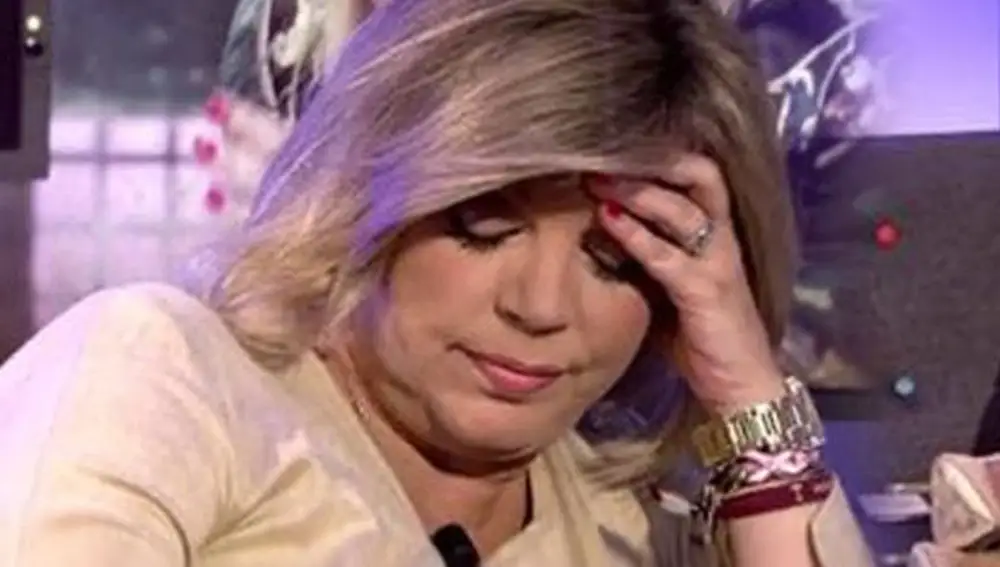 Terelu durante la emisión de Sálvame/Twitter