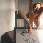 Valerie Pachner interpreta a Wally Neuzil, la mujer que vivió con el pintor y más veces posó para él