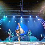 Los Bodas Bros, arriba, pisarán el teatro el 5 de agosto.