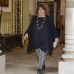 La presidenta del Parlamento balear, Xelo Huertas, a su llegada a la junta de portavoces del Parlament balear