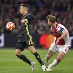 Vea el vuelo de Ronaldo que dio vida a la Juve contra el Ajax en Amsterdam (1-1)