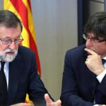 El presidente del Gobierno, Mariano Rajoy y el de la Generalitat, Carles Puigdemont.