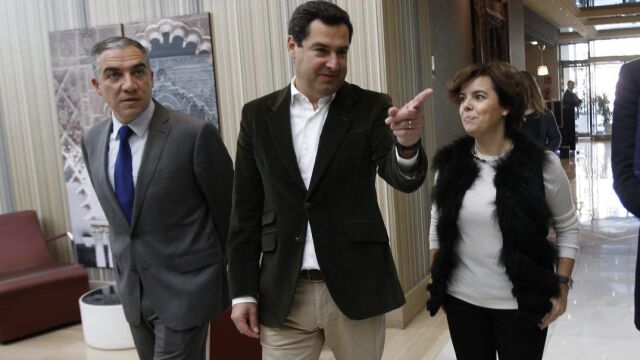 Sevilla 20-11-2017 Soraya Saenz de Santamaria y Juanma Moreno, en el Comite Ejecutivo Autonomico del PP-AFoto: Manuel Olmedo