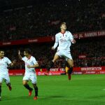 Vietto celebra uno de sus dos goles