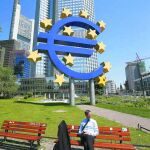 La banca encoge para ser más rentable