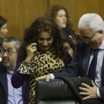 La consejera de Hacienda y Administración Pública, María Jesús Montero, junto al vicepresidente de la Junta, Manuel Jiménez Barrios, en el Parlamento de Andalucía