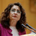 Los ministros se refugian en la lista de Sánchez