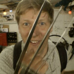Furze junto a las garras de Wolverine