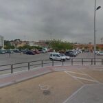 Aparcamiento donte tuvo lugar la agresión contra los guardias civiles.