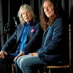 Tomatito (60 años) y José Mercé (63), dos ilustres del flamenco que suman su arte en un nuevo disco, ayer, fotografiados en el tablao madrileño Casa Patas / Foto: Javier Fdz.-Largo