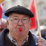 Manifestación para pedir una mejora en las pensiones. Foto: J. Fdez.-Largo
