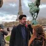 Miguel Ángel Muñoz durante las grabaciones de ‘Presunto culpable’ en París