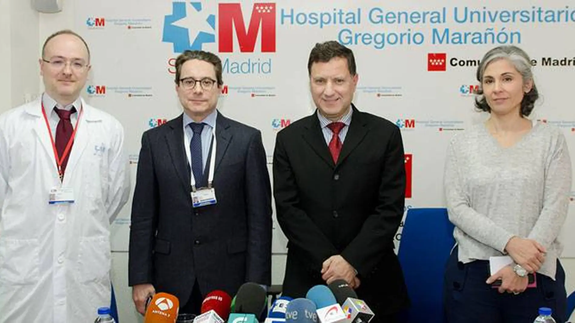 Los doctores Iván Márquez, oncólogo del Hospital Gregorio Marañón; Miguel Martín, jefe del Servicio de Oncología Médica del Hospital Gregorio Marañón; Ignacio Melero, codirector del Servicio de Inmunología e Inmunoterapia de la Clínica Universidad de Navarra y Marisol Quintero, directora de Bioncotech / Universidad de Navarra