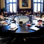 La Junta de Portavoces del Parlament, presidida por el president del Parlament, Roger Torrent (c), durante la reunión celebrada esta mañana.