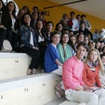 Antonio Nazaré, con jóvenes estudiantes