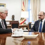 El presidente alemán, Frank Walter Steinmeier, se reunió ayer con el líder socialdemócrata, Martin Schulz