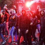 Aficionados ultras del Olympique de Marsella en las inmediaciones del estadio de San Mamés