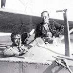 Piloto Ramón Franco al bordo de los mandos del hidroavión «Plus Ultra» 