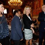 Carmen Montón (i) se encontró con Ximo Puig en un acto institucional ayer en el Palau