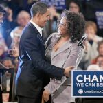 Oprah Winfrey junto a Michelle y Barack Obama en 2007 durante la campaña del demócrata en Iowa para las elecciones presidenciales de 2008
