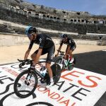 Chris Froome aventaja ya en 22 segundos a Nibali y 26 a Contador