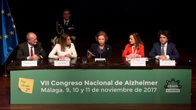 La Reina Sofía destaca la labor de los familiares de enfermos de Alzheimer