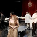 «El banquete»: ¡Brindemos por el teatro!