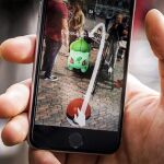 Los mossos sorprenden a dos turistas japoneses cazando pokemons en un túnel