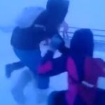 Los niños siberianos tienen que aguantar vientos de 30 km/h para volver de la escuela a casa
