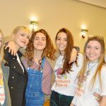 Más de cincuenta colaboradores han participado en esta cena