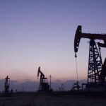 Pozo de extracción petrolífera.