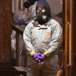 Los expertos trabajan en el lugar del suceso