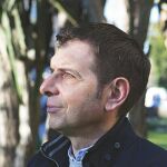 Francisco Castaño publica una guía que enseña a educar a los hijos con el deporte, «hay niños redondos, a los que les pones pañal y ruedan y otros cuadrados», para ellos más que negociar, hay que poner límites y pautas en la educación. Foto: Archivo